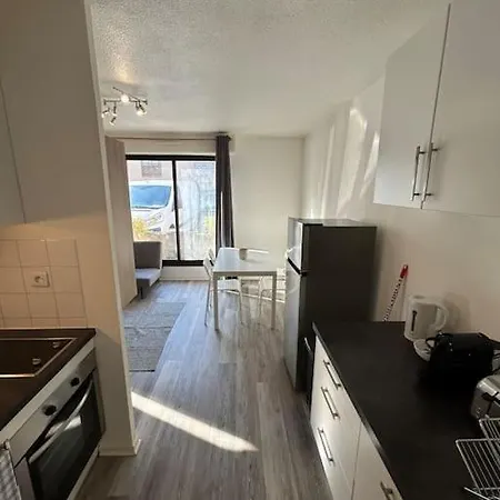 Avec Parking Gratuit Apartman *